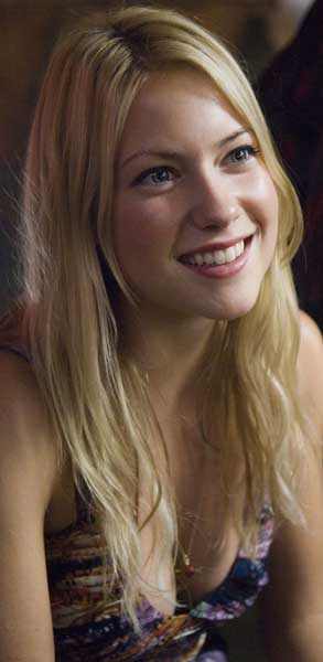 Laura Ramsey - Wallpaper Colection