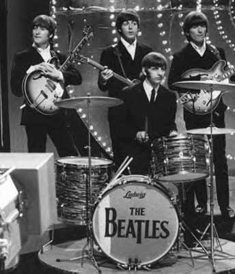 Beatles on Imagen De The Beatles En El Canal De M  Sica  Puedes Enviar La