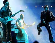 U2 tambien en Glastonbury 2011