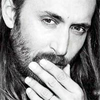 David Guetta y Pablo Alborán lideran las listas en España