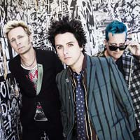 Green Day nº1 en la Billboard 200 con "Revolution radio"