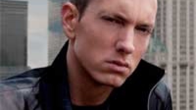 Eminem nº1 en discos en UK con "Revival"