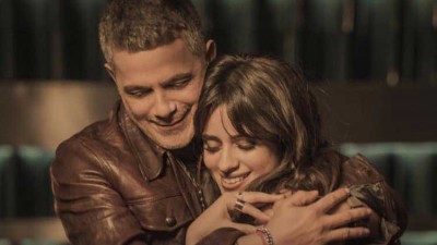 Alejandro Sanz con Camila Cabello en los vídeos de la semana