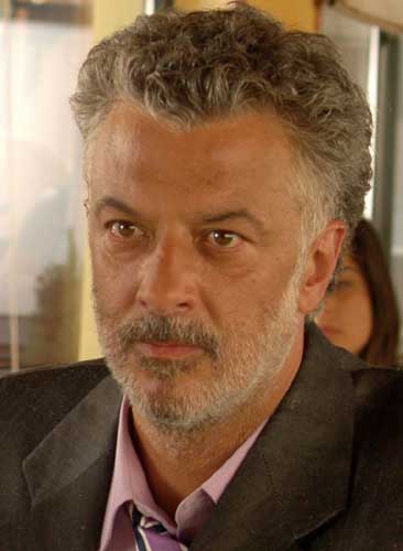 Adolfo Fernández Una mujer invisible