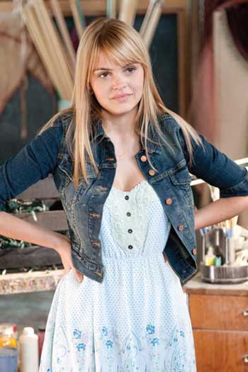 Aimee Teegarden Prom