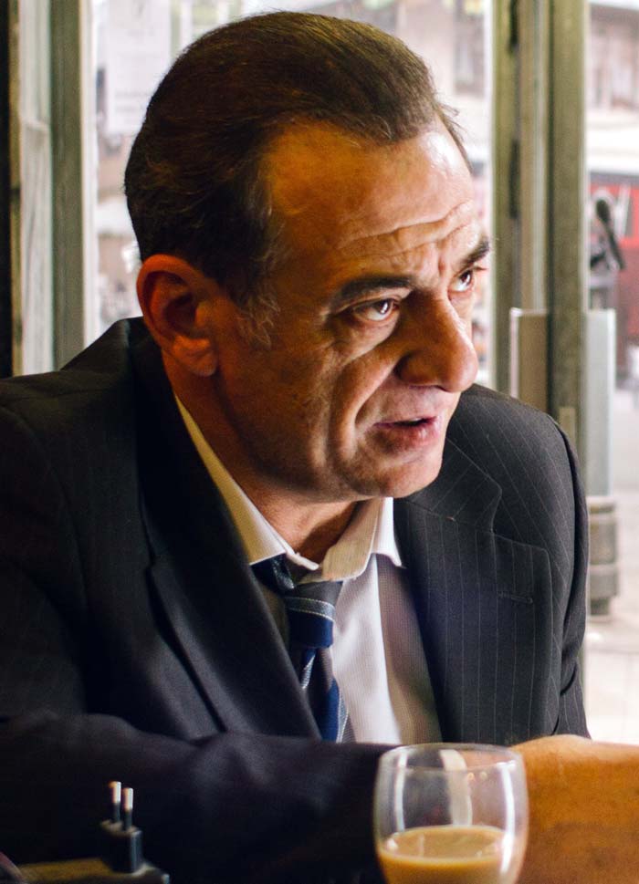 Alejandro Awada El bar