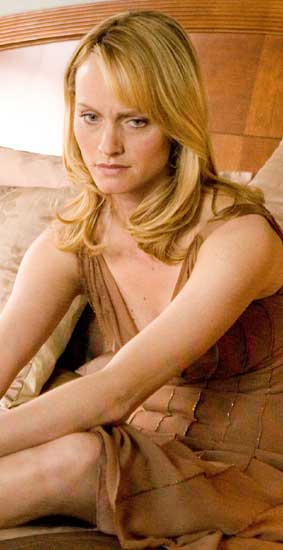 Amber Valletta Premonition. Siete días