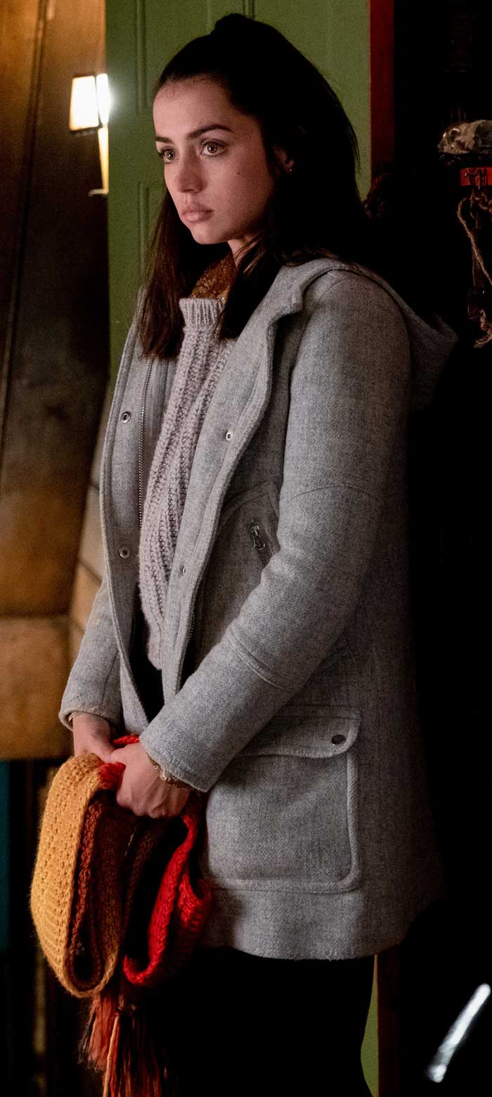 Ana de Armas Puñales por la espalda