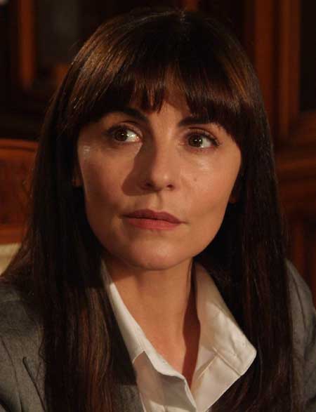 Ana Fernández Bienvenido a Farewell-Gutmann