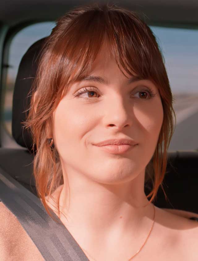 Andrea Duro Con quién viajas