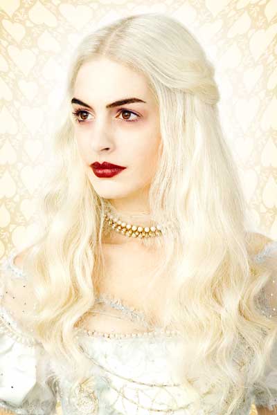 Anne Hathaway Alicia en el país de las maravillas