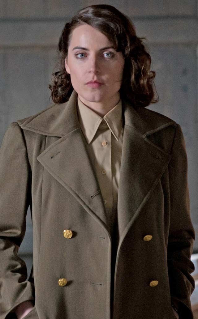 Antje Traue Bye bye Germany