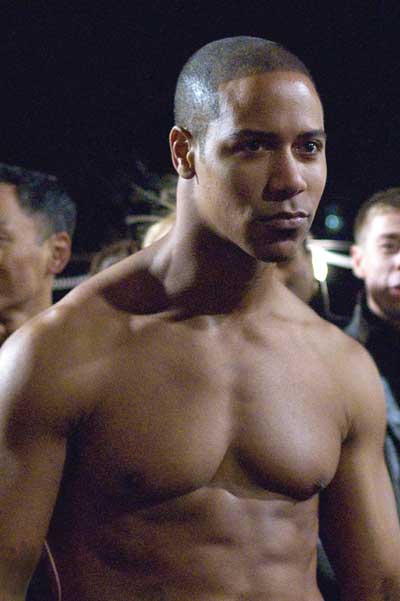 Brian J. White Puños de asfalto