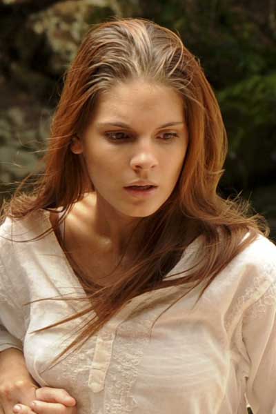 Caitlin Stasey Mañana, cuando la guerra empiece