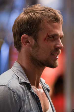 Cam Gigandet Bajo amenaza