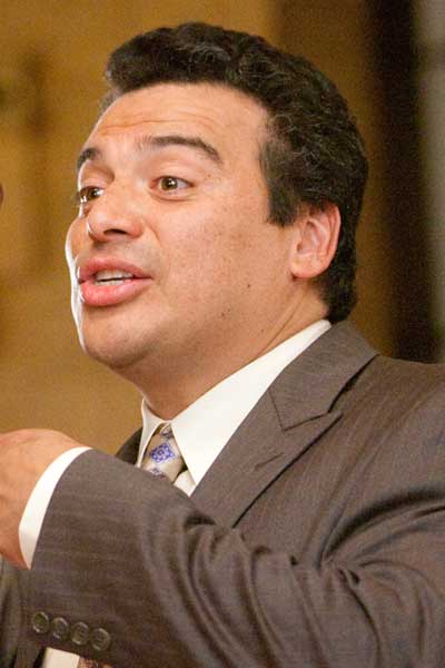 Carlos Mencia La boda de mi familia