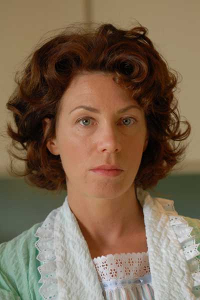 Céline Bonnier Mamá está en la peluquería