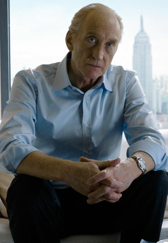 Charles Dance Cuando cae la nieve