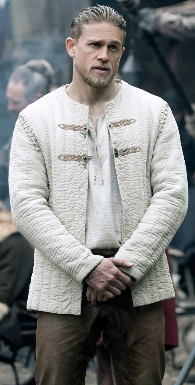 Charlie Hunnam Rey Arturo: La leyenda de Excálibur