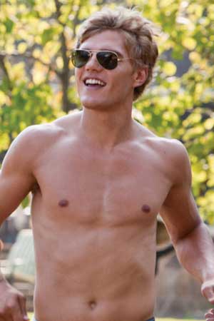 Chris Zylka Tiburón 3D, la presa