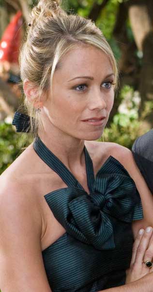 Christine Taylor Hasta que el cura nos separe