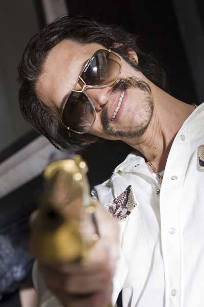 Clifton Collins Jr. Crank 2: Alto voltaje