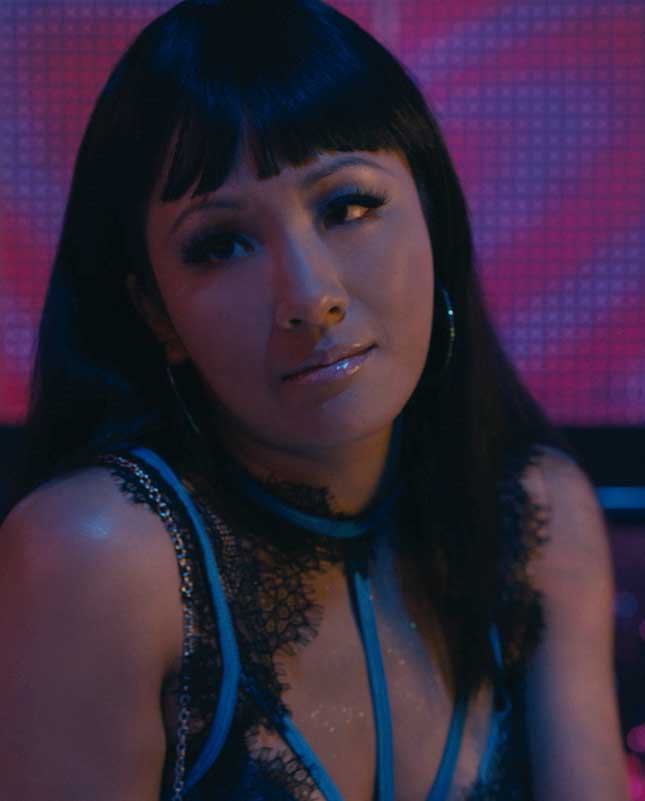 Constance Wu Estafadoras de Wall Street