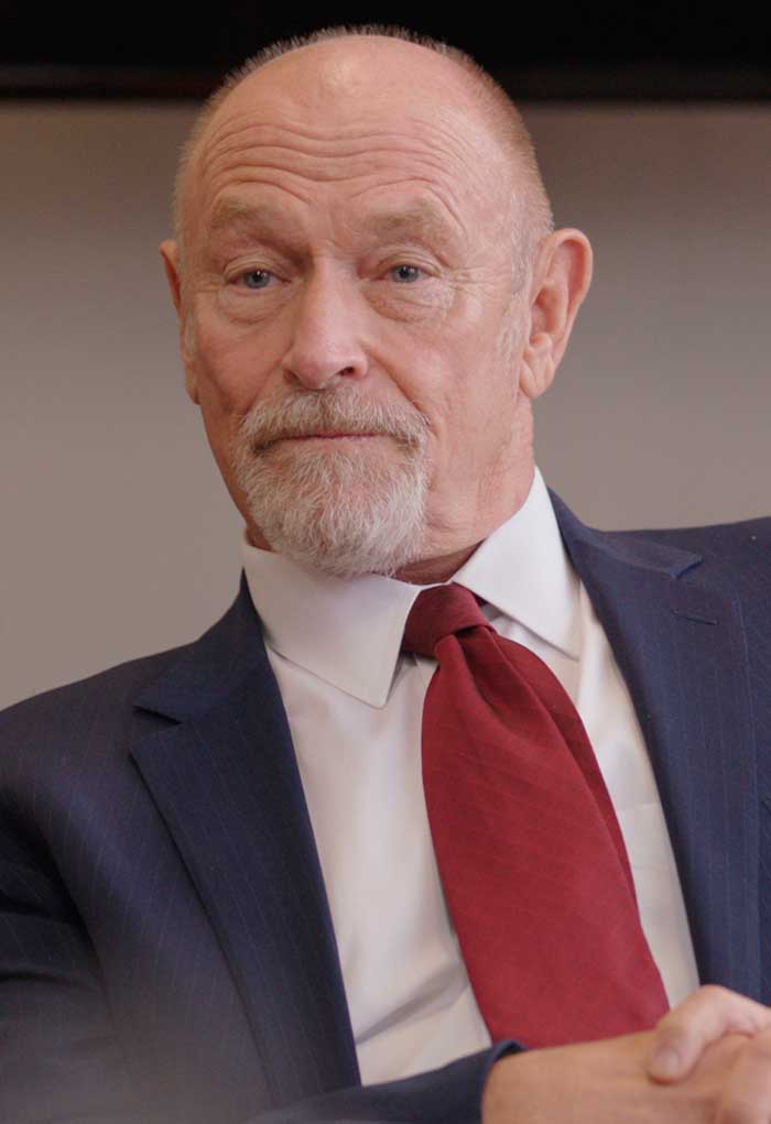 Corbin Bernsen Cariño, cuánto te odio