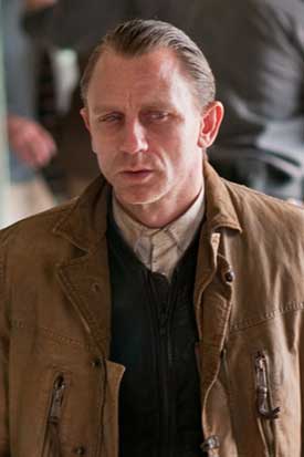 Daniel Craig Detrás de las paredes