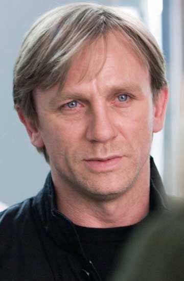 Daniel Craig Invasión