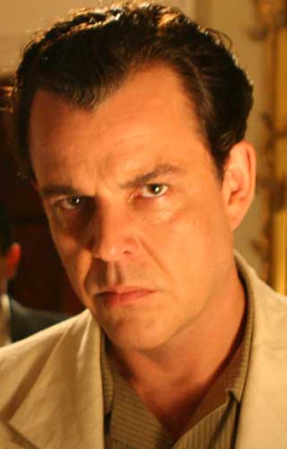 Danny Huston Fundido a negro