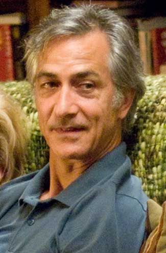 David Strathairn Presencias extrañas