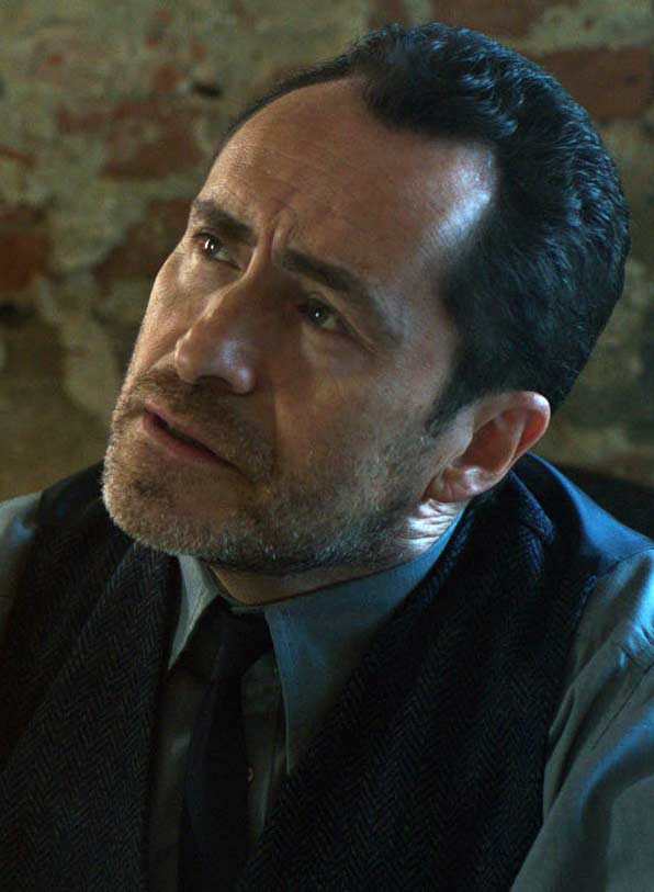 Demián Bichir La monja
