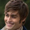 Douglas Booth Orgullo + Prejuicio + Zombis