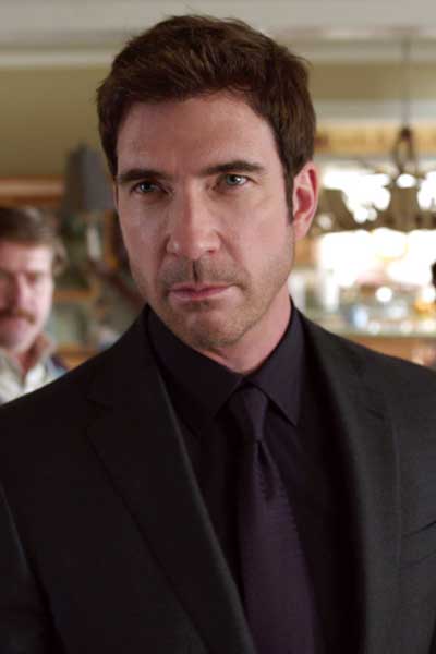 Dylan McDermott En campaña todo vale