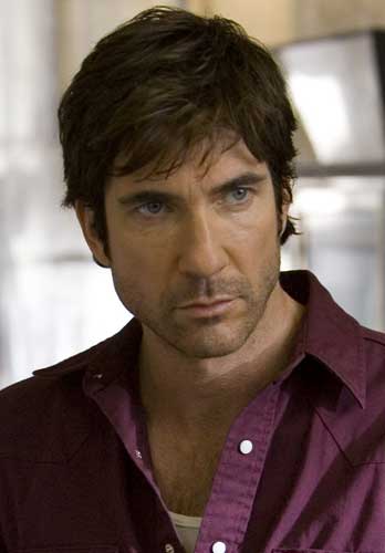 Dylan McDermott The messengers