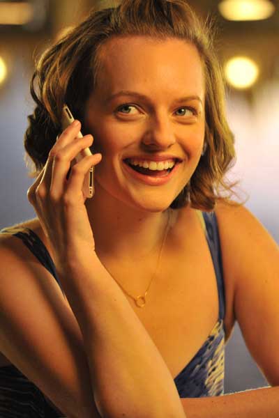 Elisabeth Moss ¡Por fin solos!