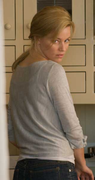 Elizabeth Banks Presencias extrañas