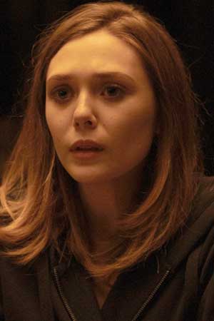Elizabeth Olsen Luces rojas