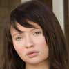 Emily Browning Presencias extrañas