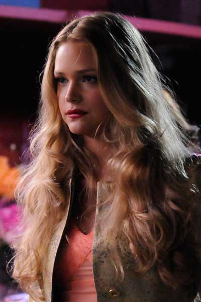 Esti Ginzburg Twelve