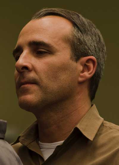 Fernando Guillén Cuervo Cruzando el límite