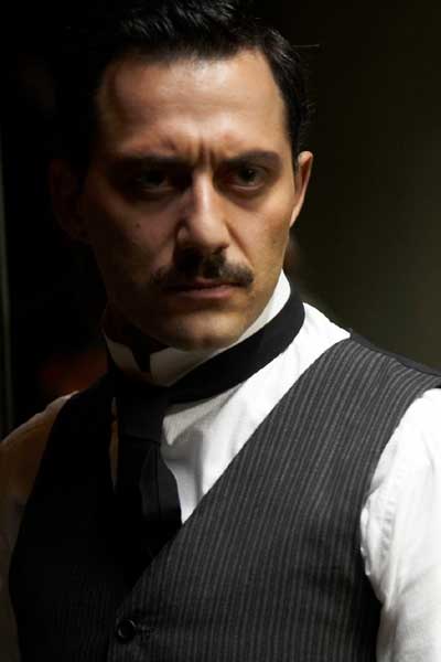 Filippo Timi Vincere