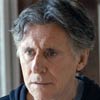 Gabriel Byrne El amor es más fuerte que las bombas
