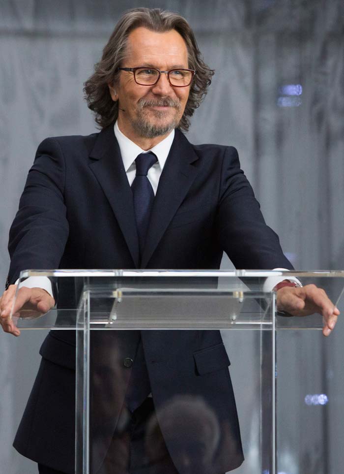 Gary Oldman Un espacio entre nosotros