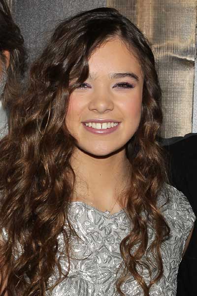 Hailee Steinfeld Valor de ley Premiere en Nueva York