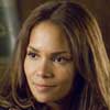 Halle Berry Seduciendo a un extraño