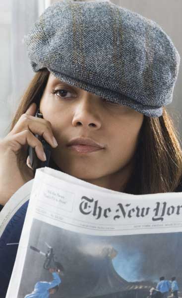 Halle Berry Seduciendo a un extraño