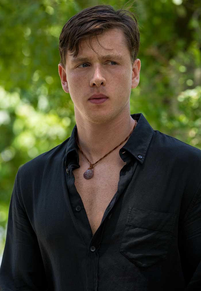 Harris Dickinson La chica salvaje