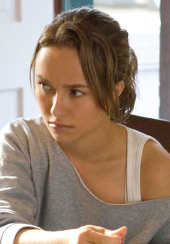 Hayden Panettiere Luciérnagas en el jardín